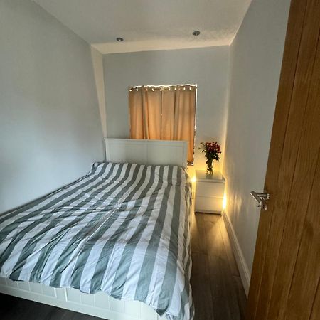 1 Bed With Kitchenette And Bathroom Oxford Exterior photo
