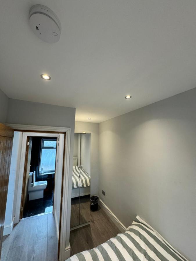 1 Bed With Kitchenette And Bathroom Oxford Exterior photo