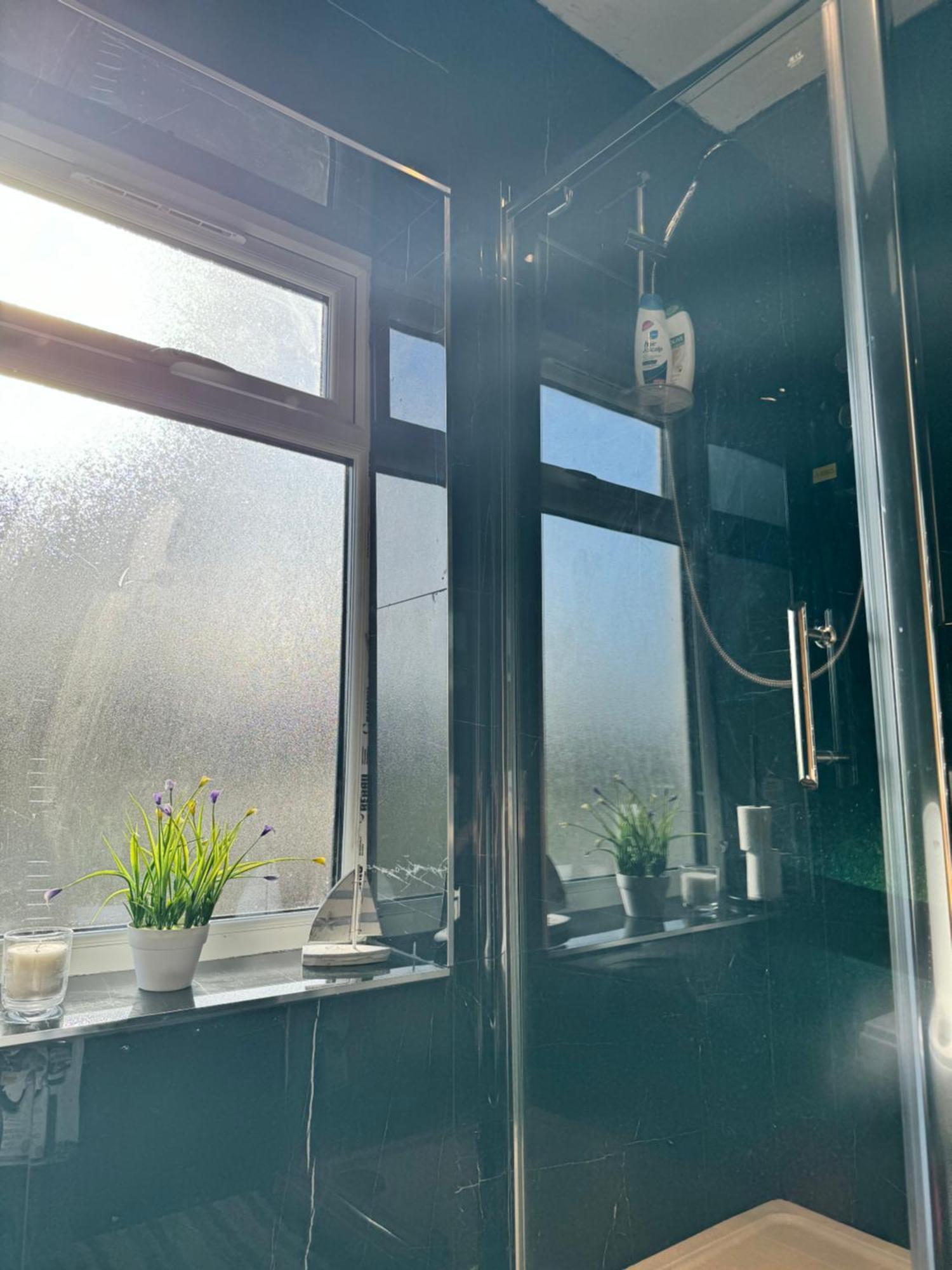 1 Bed With Kitchenette And Bathroom Oxford Exterior photo